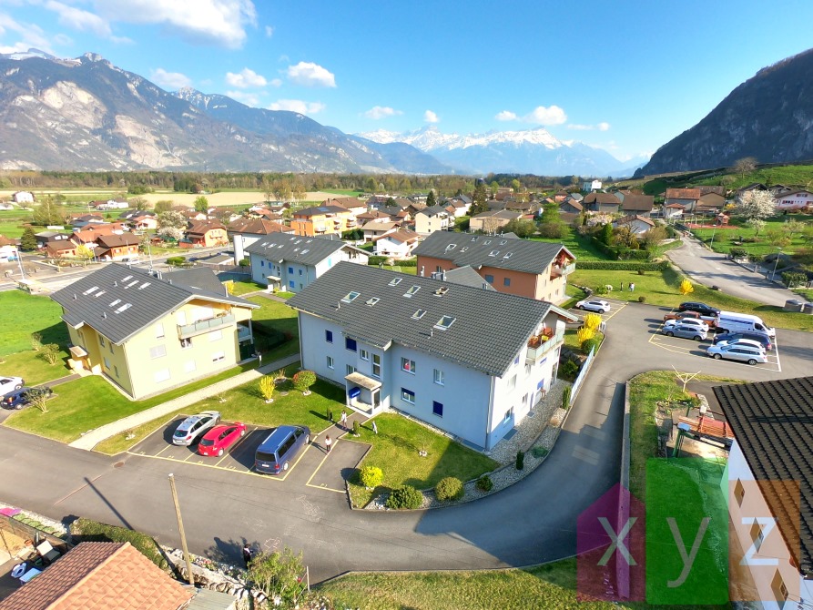 Vue aérienne de la charmante petite PPE de 6 logements aux Evouettes