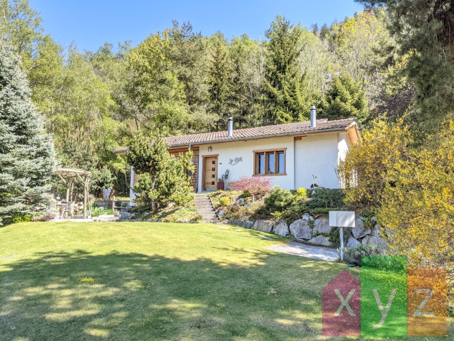 Magnifique chalet lumineux et verdoyant entièrement refait avec vue dégagée sur la plaine