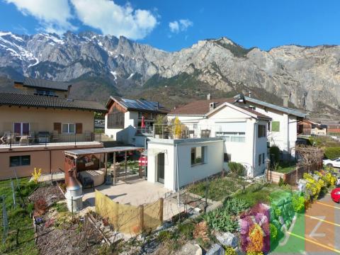 Charmant appartement ensoleillé et lumineux avec grande terrasse